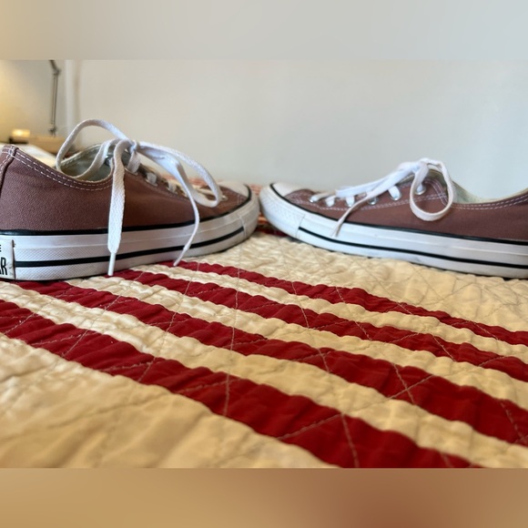 Converse Chuck Taylor All Star Low Top Sneakers - Picture 5 of 6